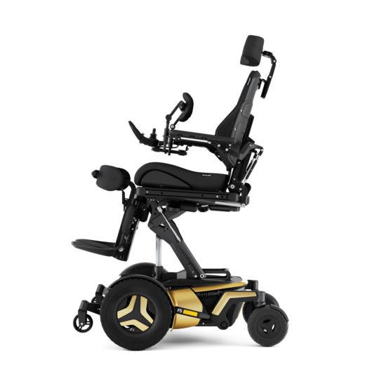 Algol Trehabilta liikkumisen apuvälineet. Permobil F5 Corpus VS Sähköinen seisomapyörätuoli on varustettu laadukkaalla ja ergonomisella Corpus 3G-istuimella. Pyörätuolin ajo onnistuu myös seisten. Vahva moottori ja kestävä jousitus lisäävät ajomukavuutta.