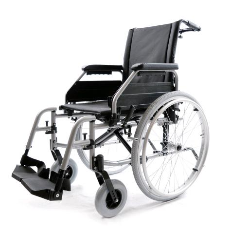 Algol Trehabilta liikkumisen apuvälineet. Intco YK9080 on alumiinirunkoinen pyörätuoli, jonka istuimessa säädettävä syvyys ja korkeus.
