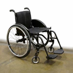 Ristikkorunkoinen aktiivipyörätuoli edullisesti Algol Trehabin Outletista.