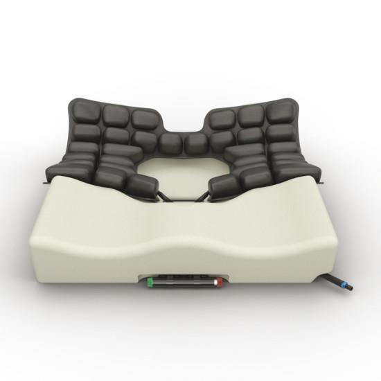 Algol Trehabilta istumisen apuvälineet. ROHO Hybrid Select -istuintyynyn HR-vaahtomuovipohjan muotoilu mahdollistaa toiminnallisen ja vakaan istuma-asennon pyörätuolin käyttäjille.