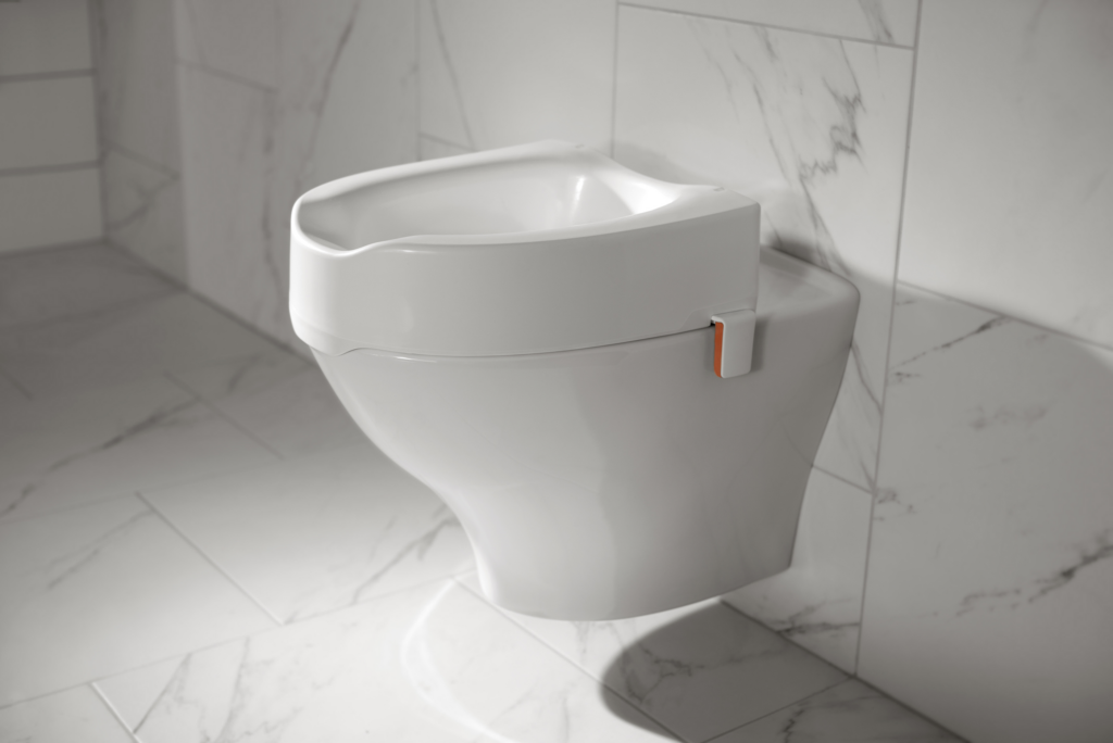 Eta My-Loo -irrotettava -wc-korotus asennettuna