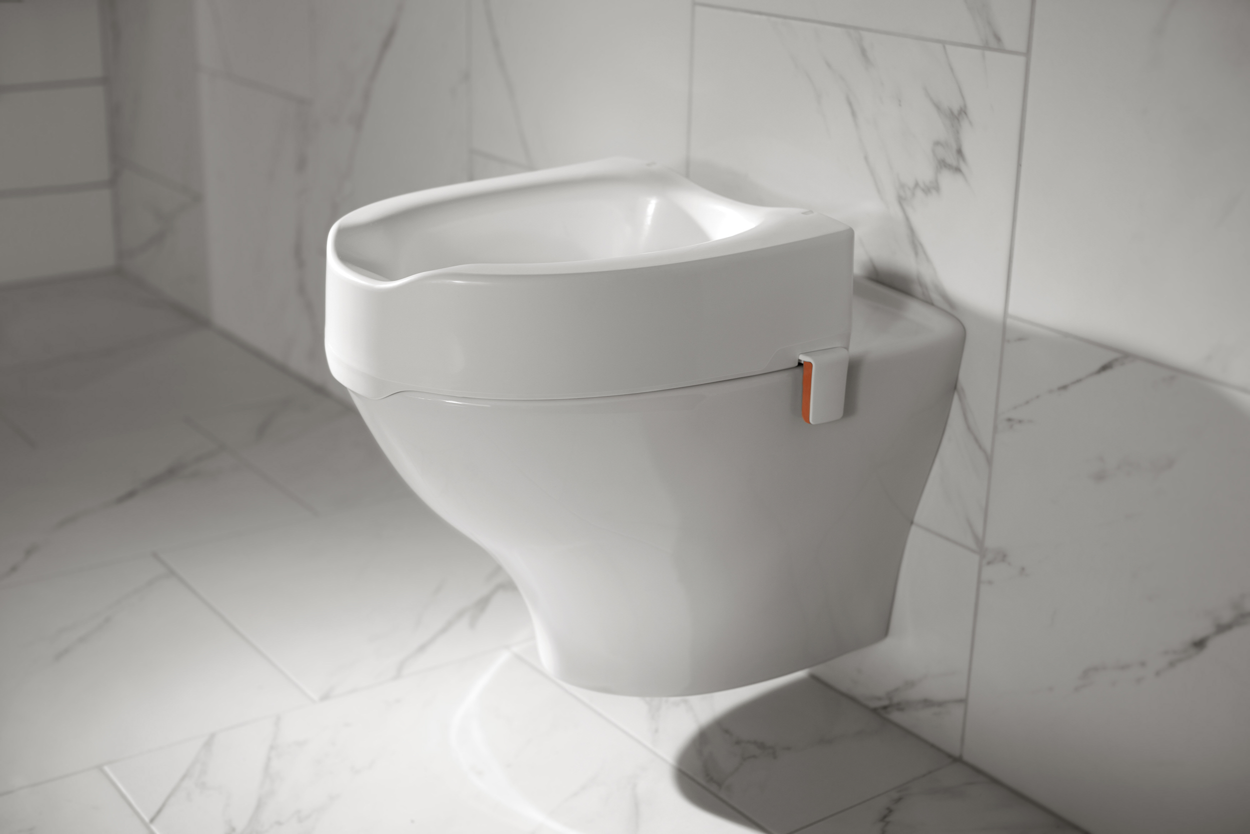 Eta My-Loo -irrotettava -wc-korotus asennettuna