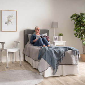 Etac Swift -jalallinen wc-korotus käsituilla - Kuva 7