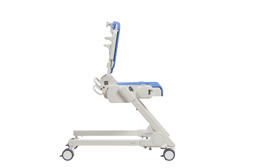 R82 Flamingo Curo -wc ja -suihkutuoli - compact frame back recline