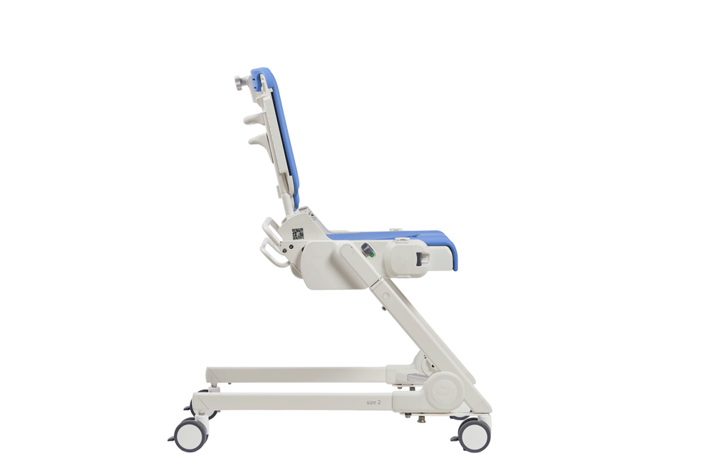 R82 Flamingo Curo -wc ja -suihkutuoli - compact frame seat tilt