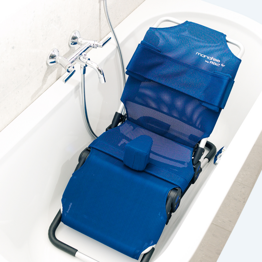 R82 Manatee -kylpytuki kylpyammeessa
