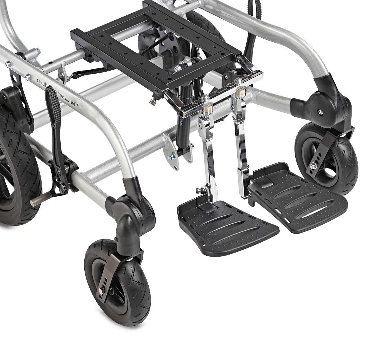 R82 Multi Frame -alusta - saadettävä jalkatuki