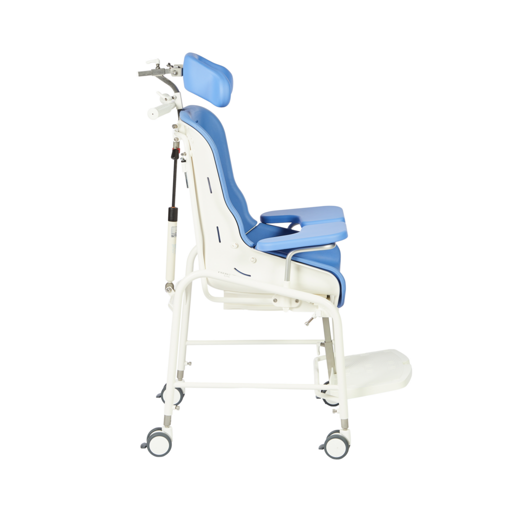 R82 Swan Curo -wc ja -suihkutuoli, koko3 - swing-away armrest