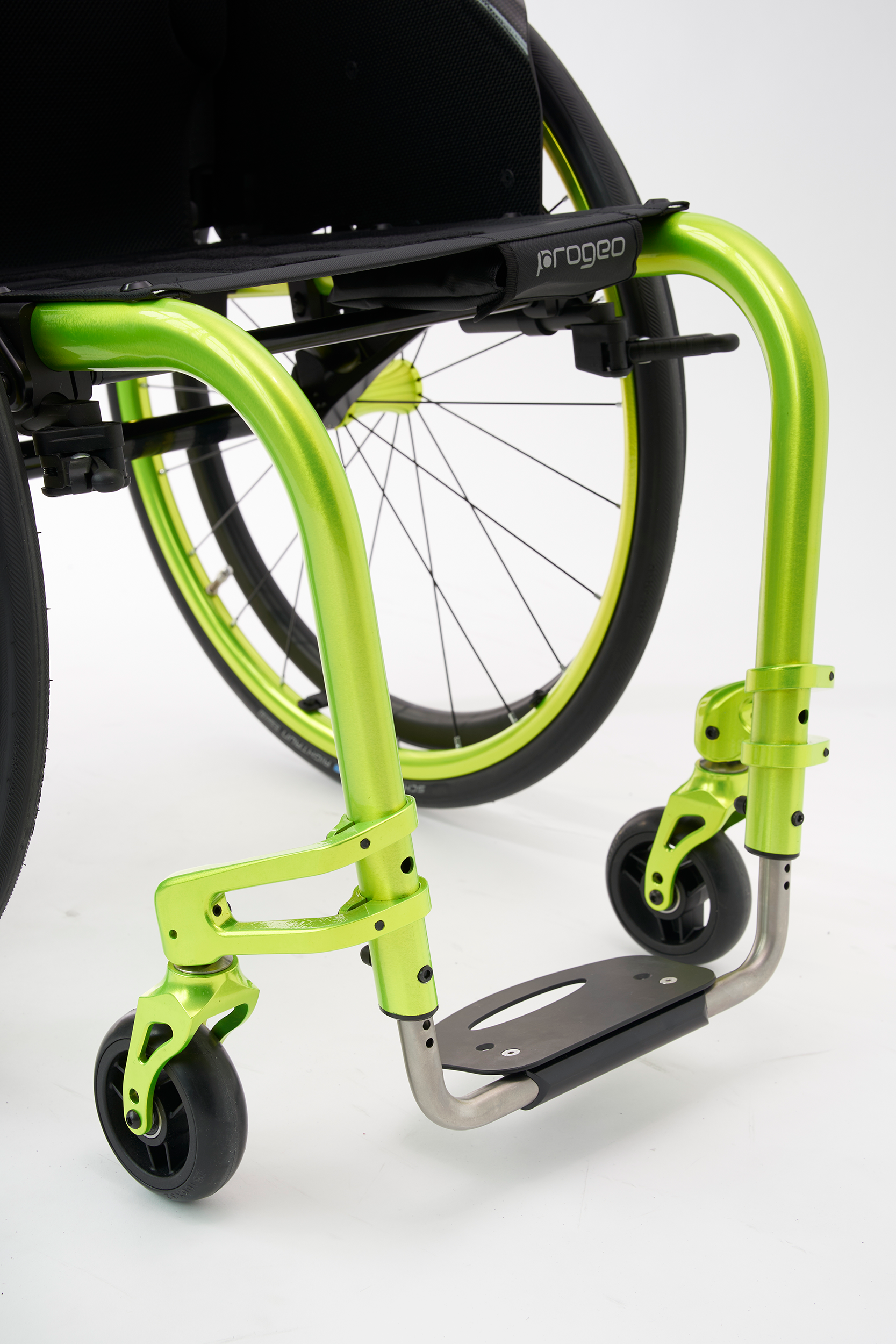 Permobil Progeo Joker Aluminum -aktiivipyörätuoli, jalkatuki