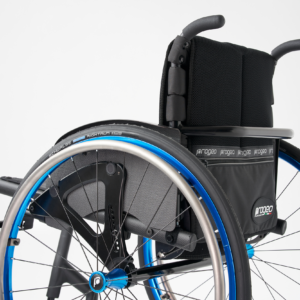 Permobil Progeo Joker Carbon -aktiivipyörätuoli takaa